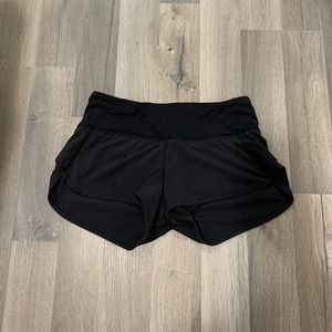 LULULEMON Speed Up Short 4”